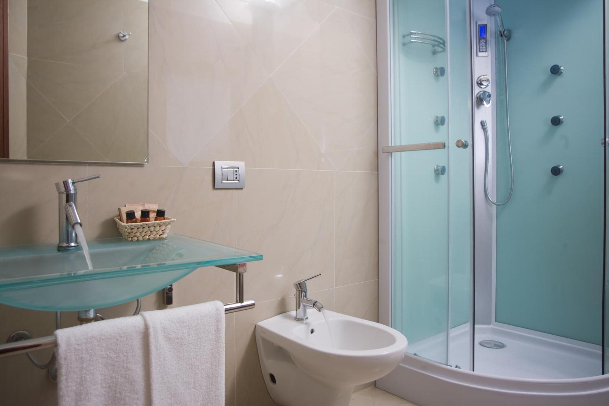 Hotel Hieracon การ์โลฟอร์เต ภายนอก รูปภาพ